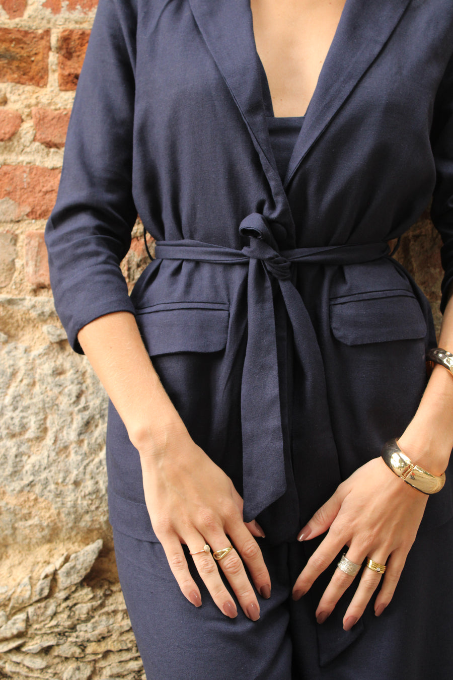 Blazer Alongado em Linho Azul Marinho