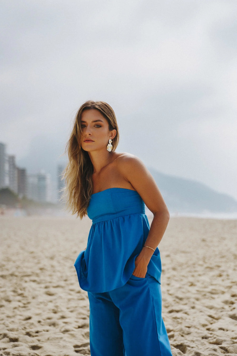 Bata Azul Royal em Linho